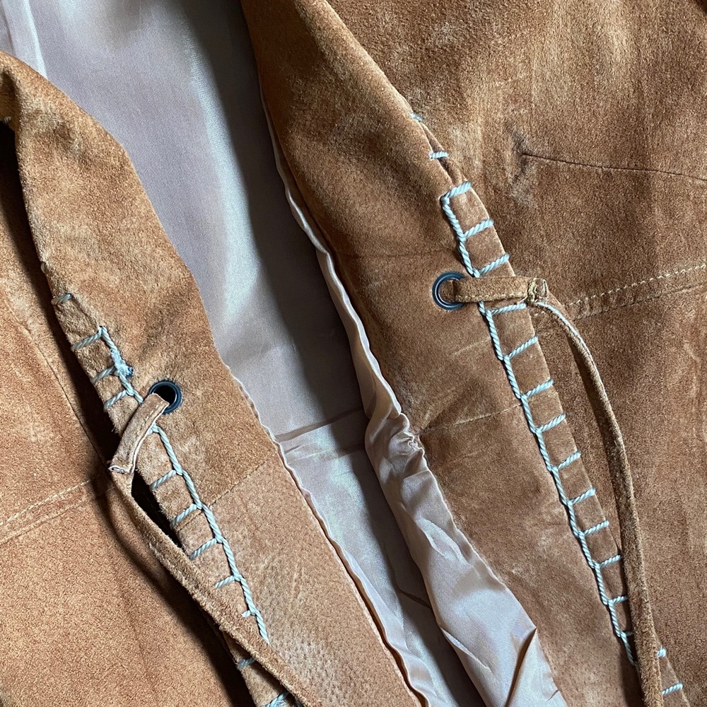 Vintage Joe Boxer 100% Suede Tie-Front Brown Jacket - Picture 9 of 10